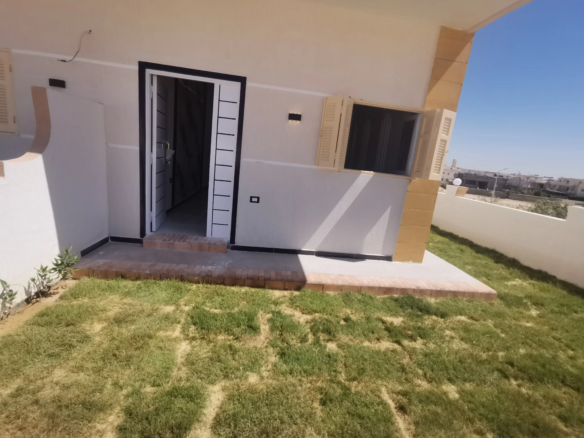 شاليه اضي بجاردن خاص على حمام سباحة خاص